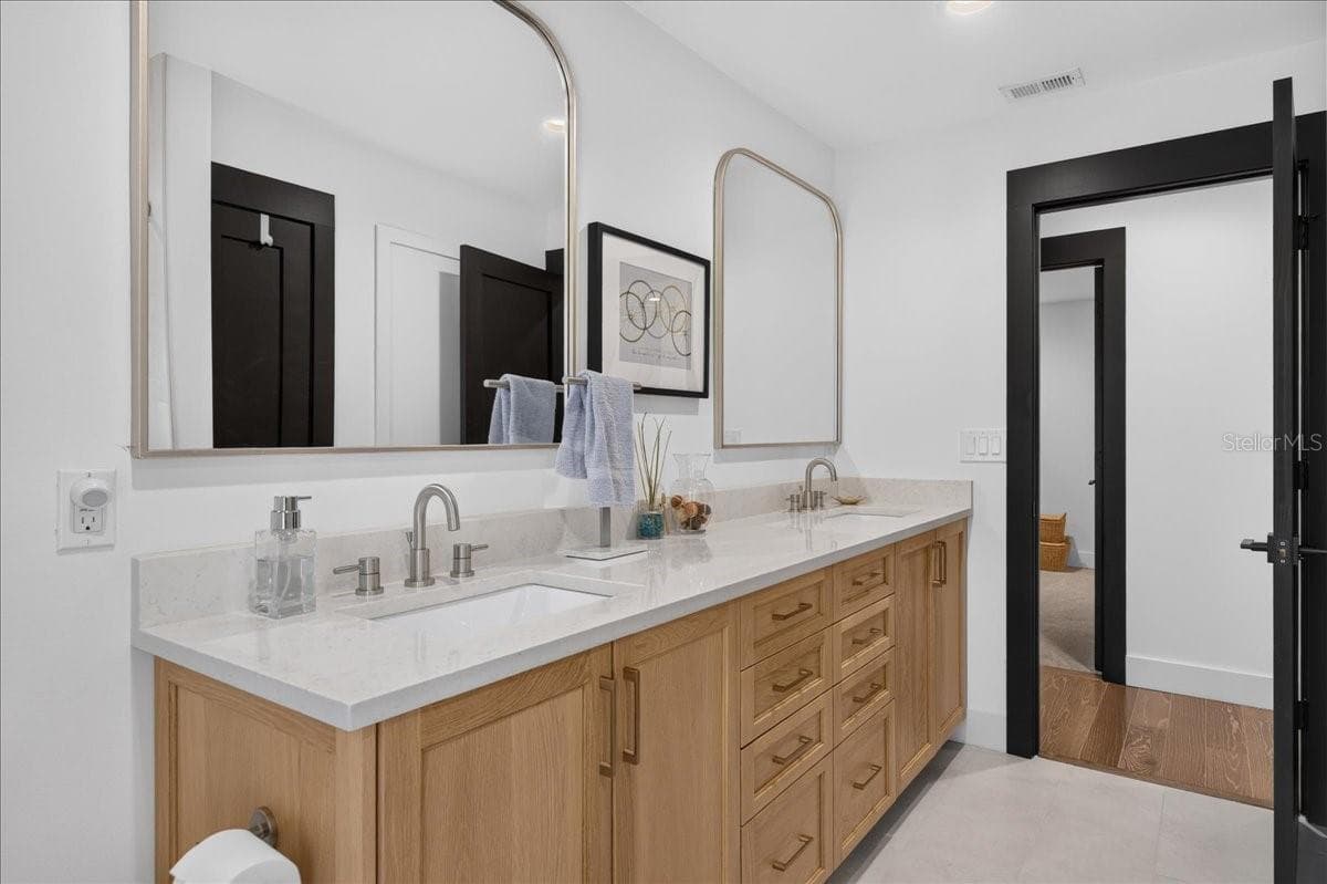 2862 SHADY OAK COURT — photo 31 of 62