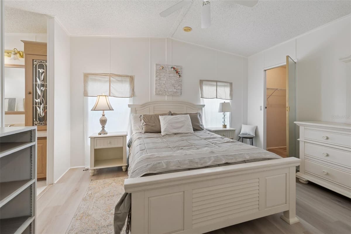 523 NESBITT PARK AVENUE — photo 10 of 21