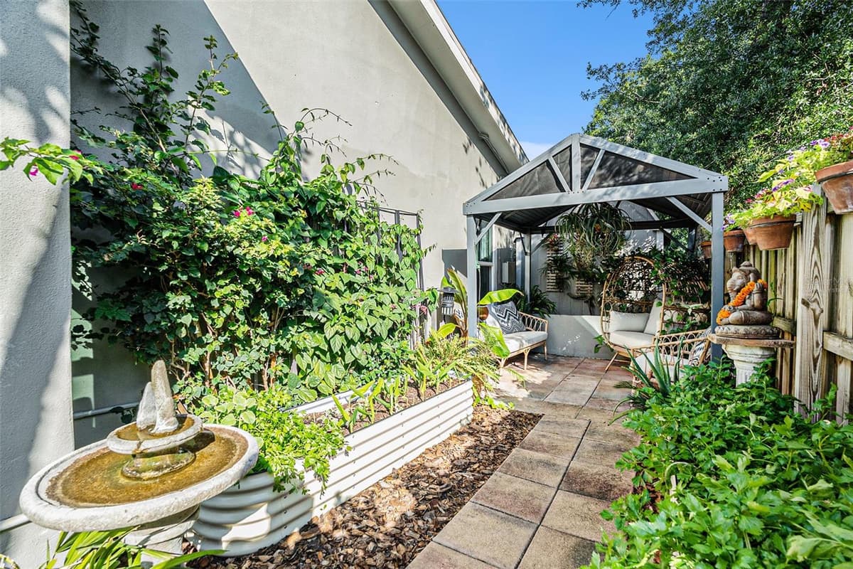2134 SERPENTINE CIRCLE — photo 32 of 41