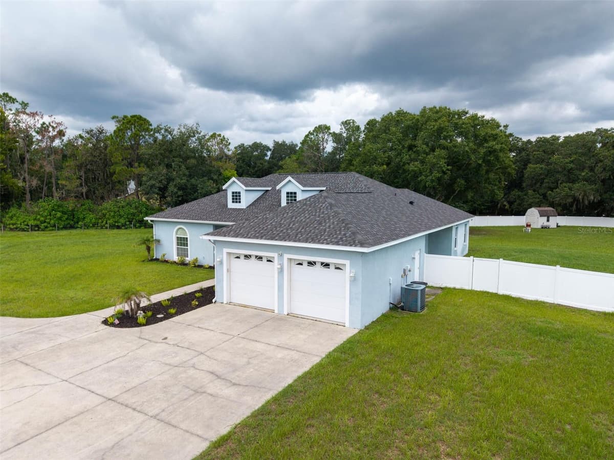 1318 LITTLE ALAFIA DRIVE — photo 4 of 49