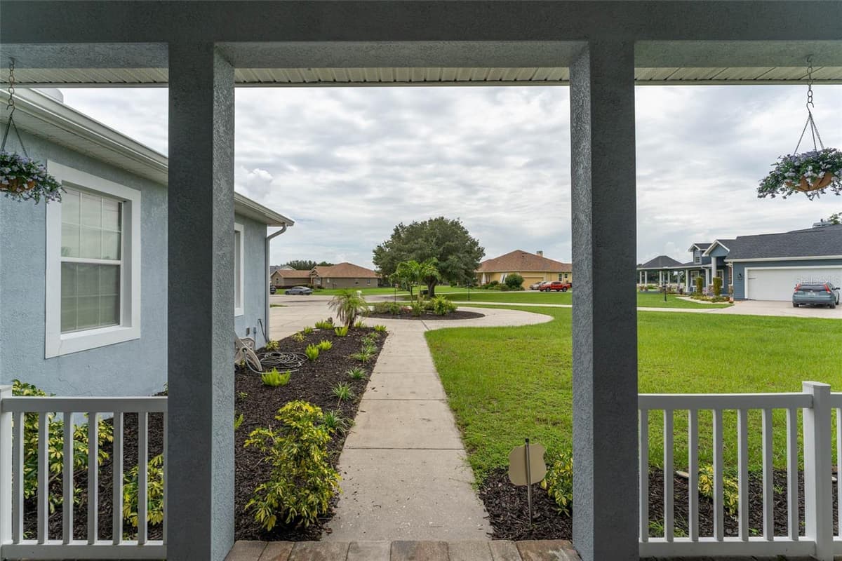 1318 LITTLE ALAFIA DRIVE — photo 10 of 49