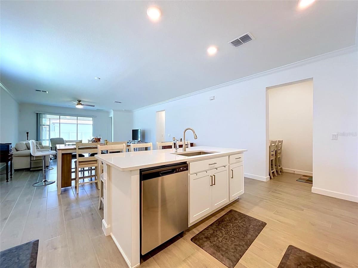 5524 LITTLE PATH DRIVE — photo 15 of 33