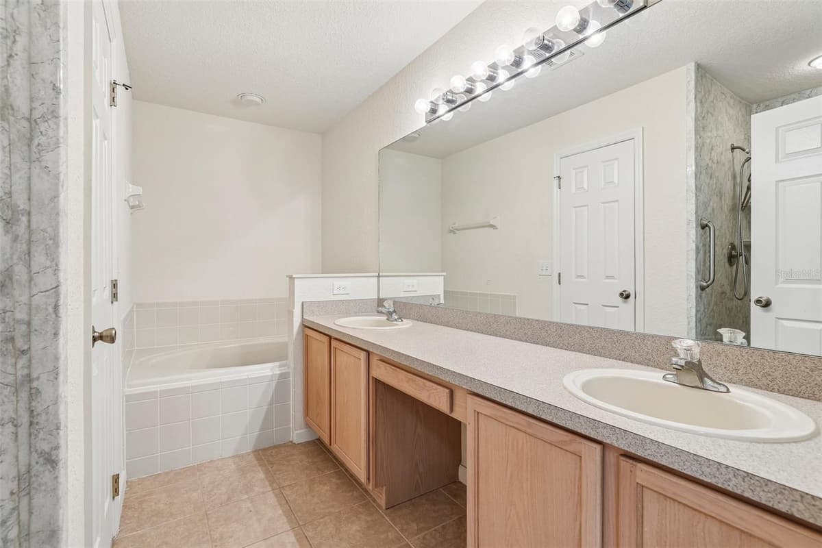 14261 TURNING LEAF DRIVE — photo 18 of 42