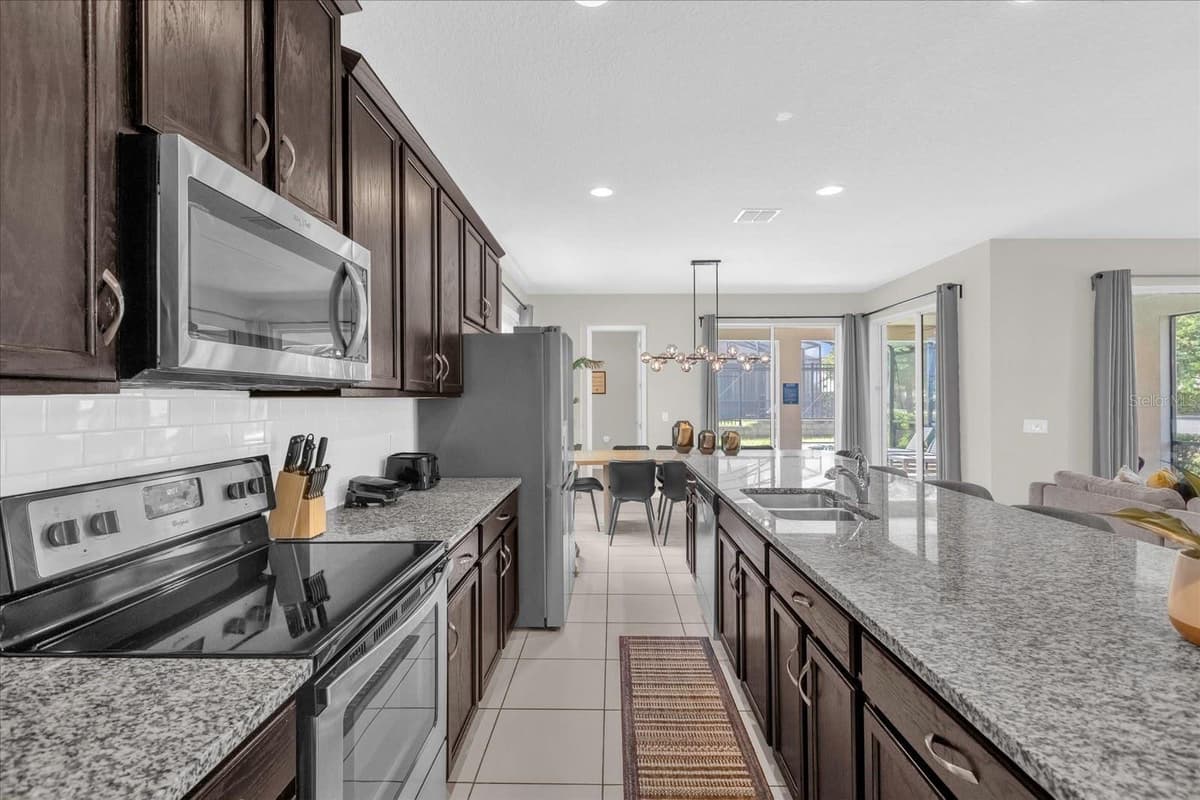 9012 EGRET MILLS TERRACE — photo 9 of 48