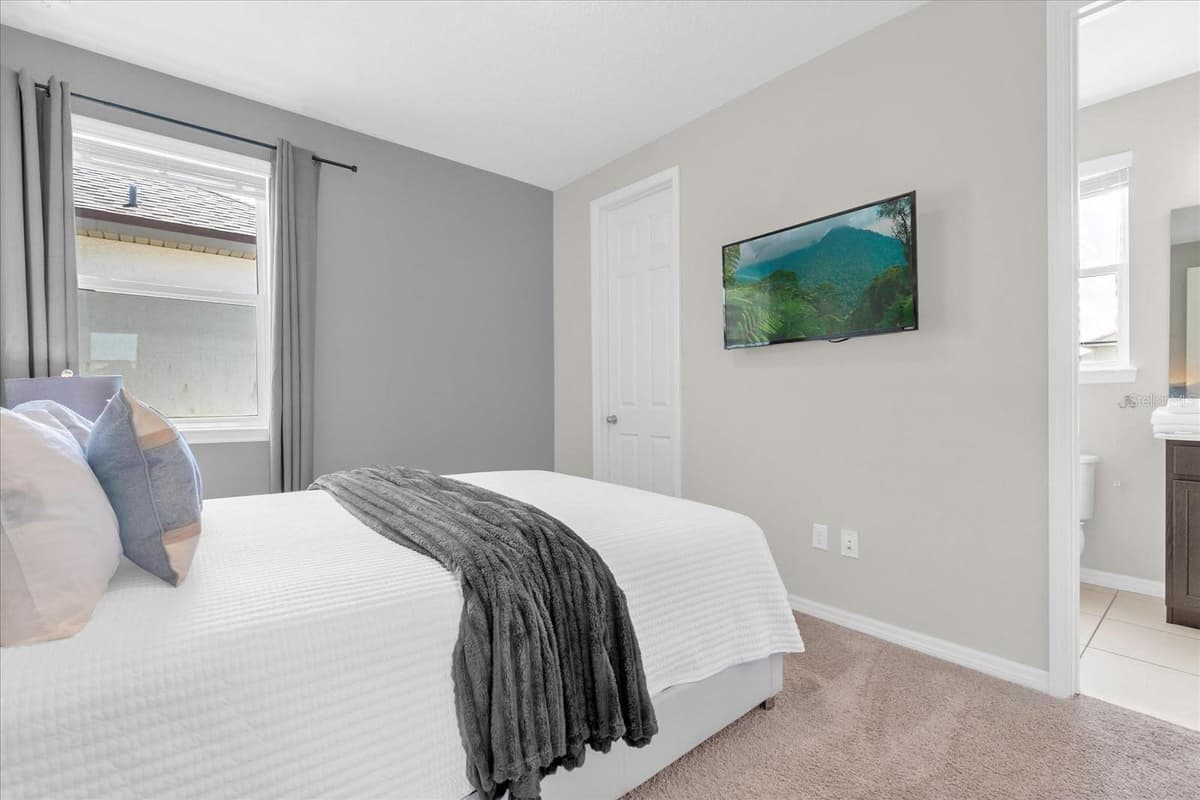 9012 EGRET MILLS TERRACE — photo 19 of 48