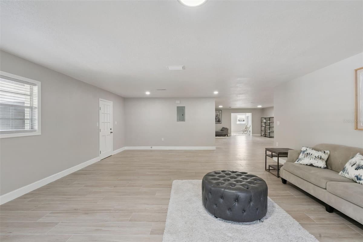 1033 CRYSTAL BOWL CIRCLE — photo 10 of 40
