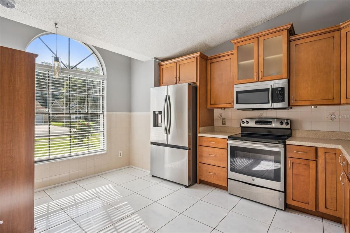 2136 OPAL DRIVE — photo 4 of 20