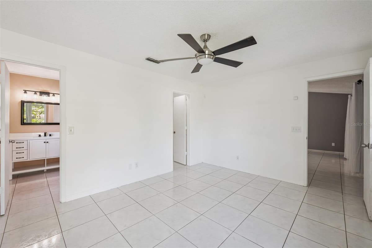 2136 OPAL DRIVE — photo 10 of 20