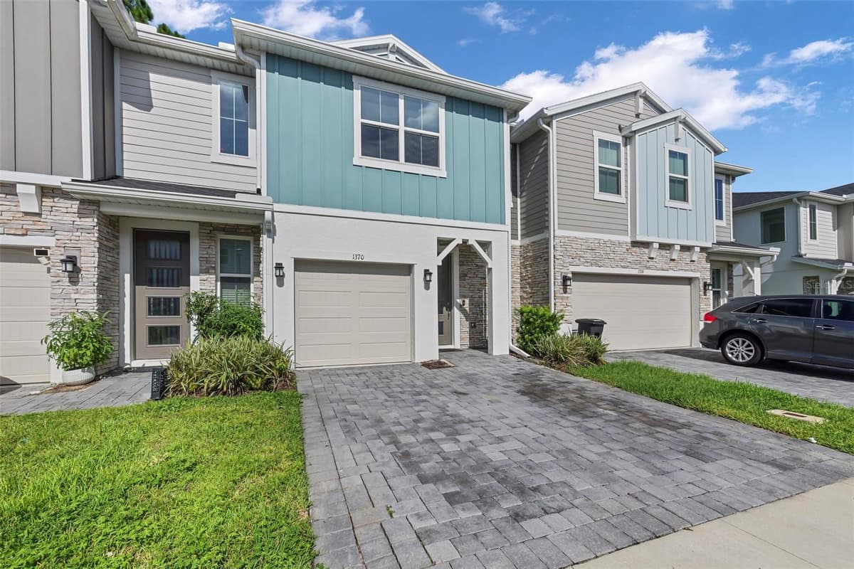 1370 CAPTIVA COVE — photo 2 of 25