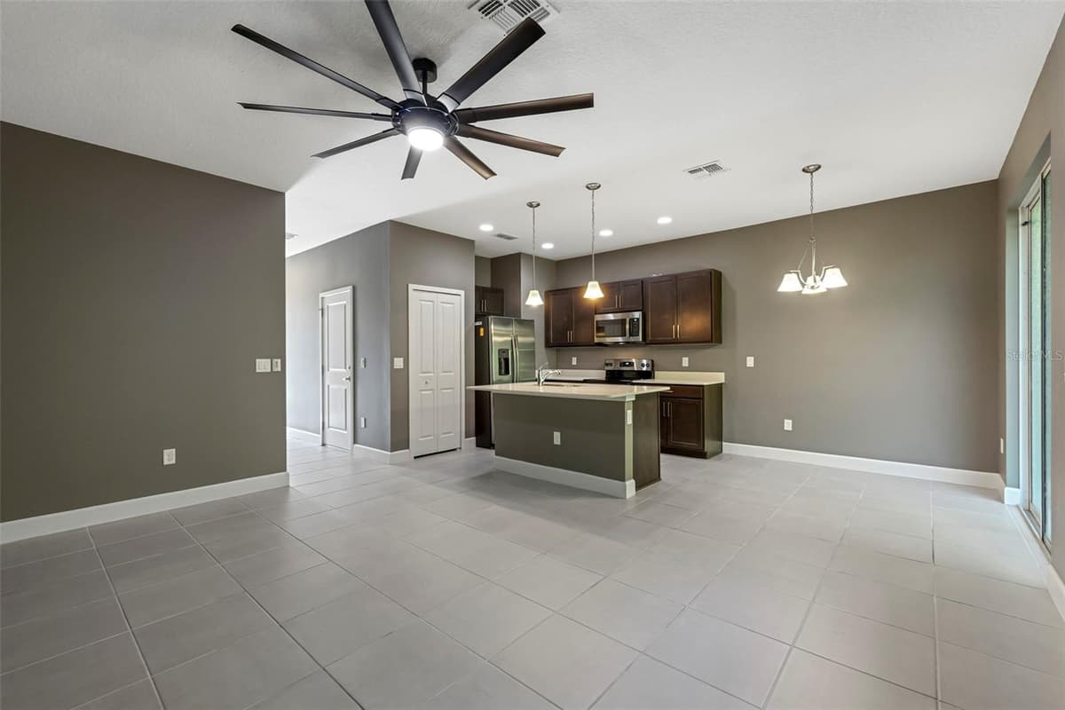 1370 CAPTIVA COVE — photo 11 of 25