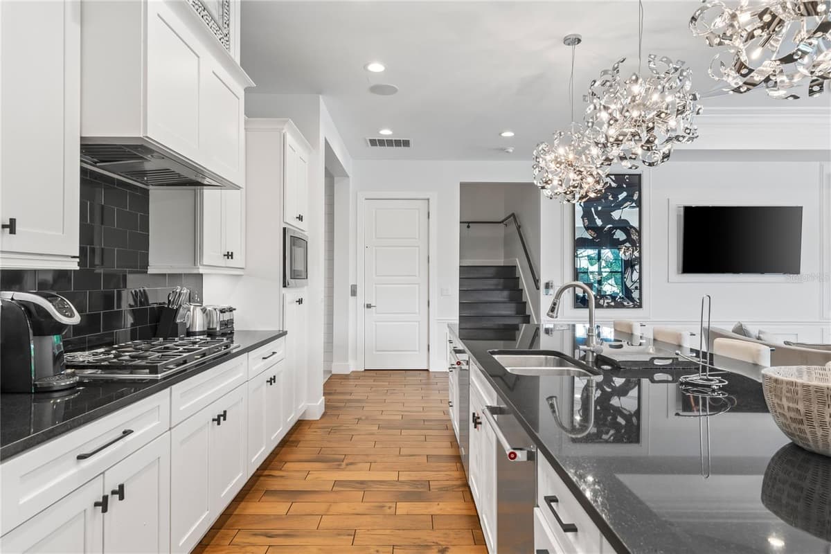 550 MUIRFIELD LOOP — photo 13 of 72