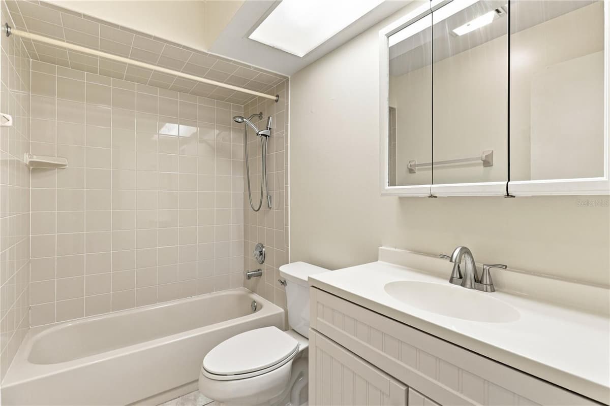 83 GOLFVIEW DRIVE — photo 17 of 32