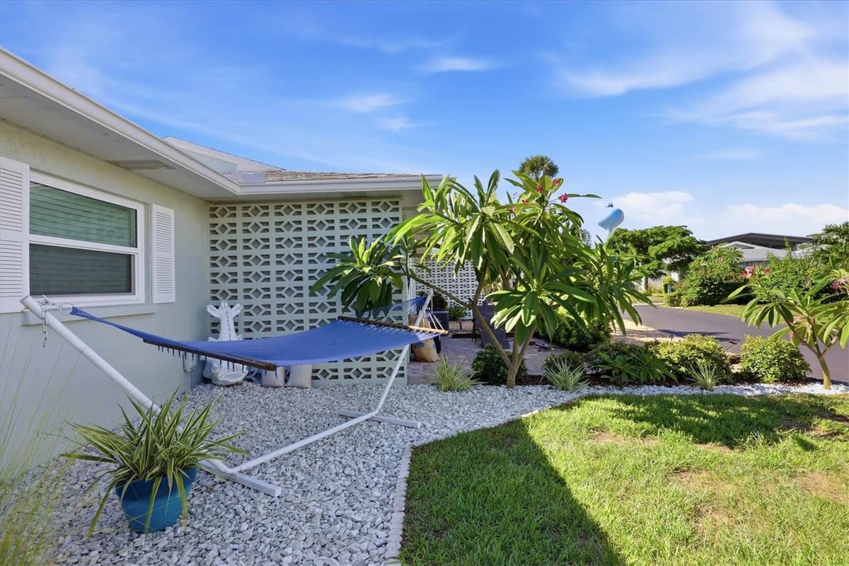 1027 BEACH MANOR CIRCLE — photo 48 of 98