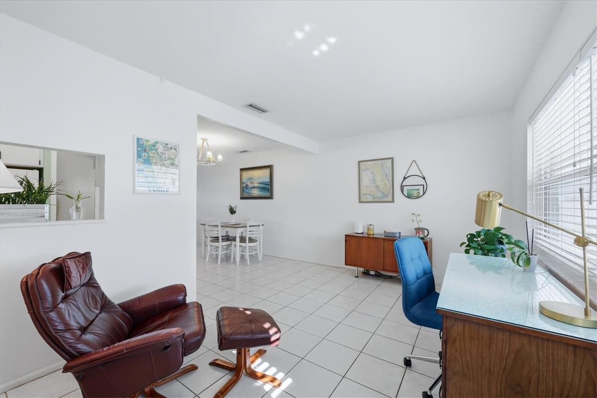 1027 BEACH MANOR CIRCLE — photo 18 of 98