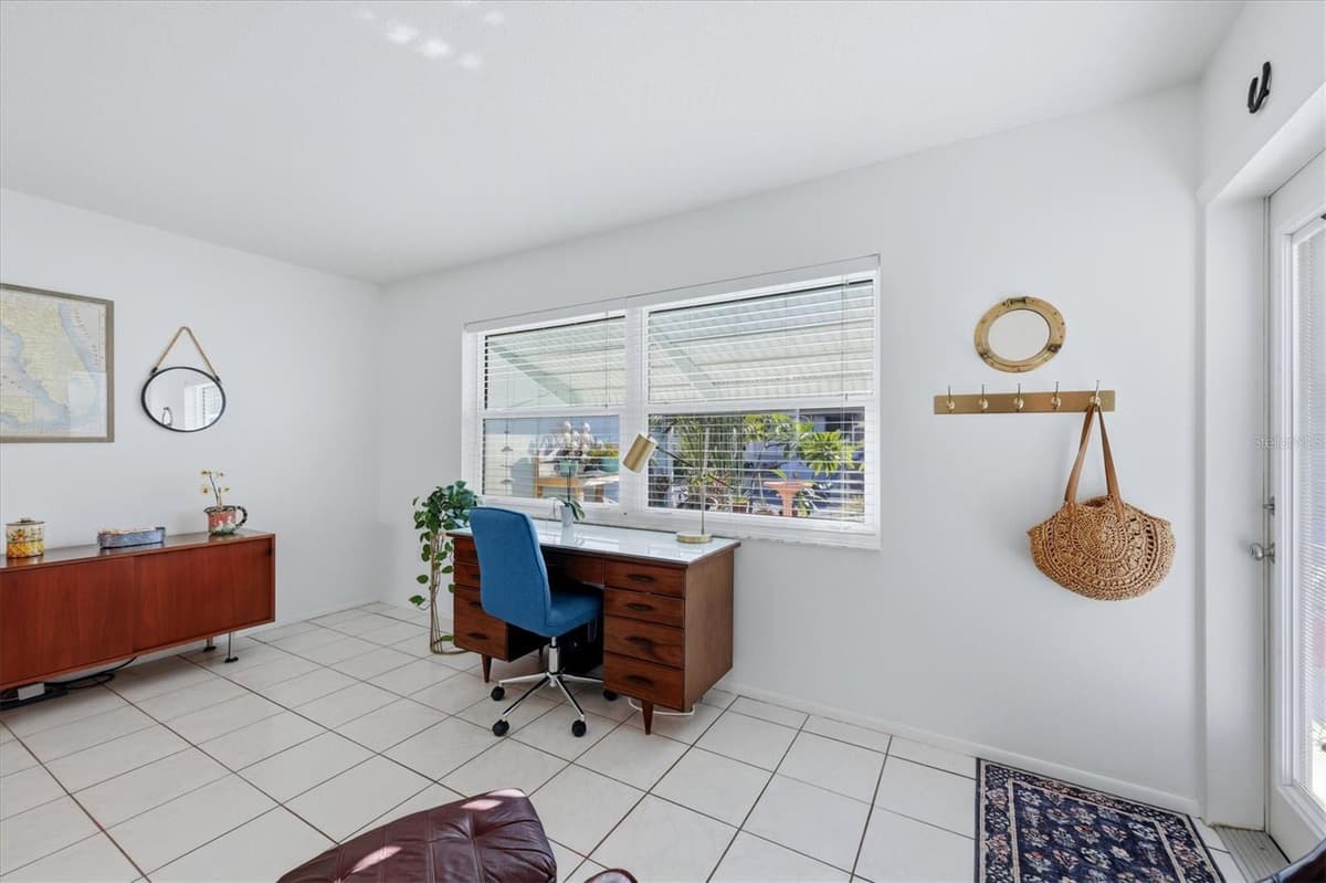 1027 BEACH MANOR CIRCLE — photo 19 of 98