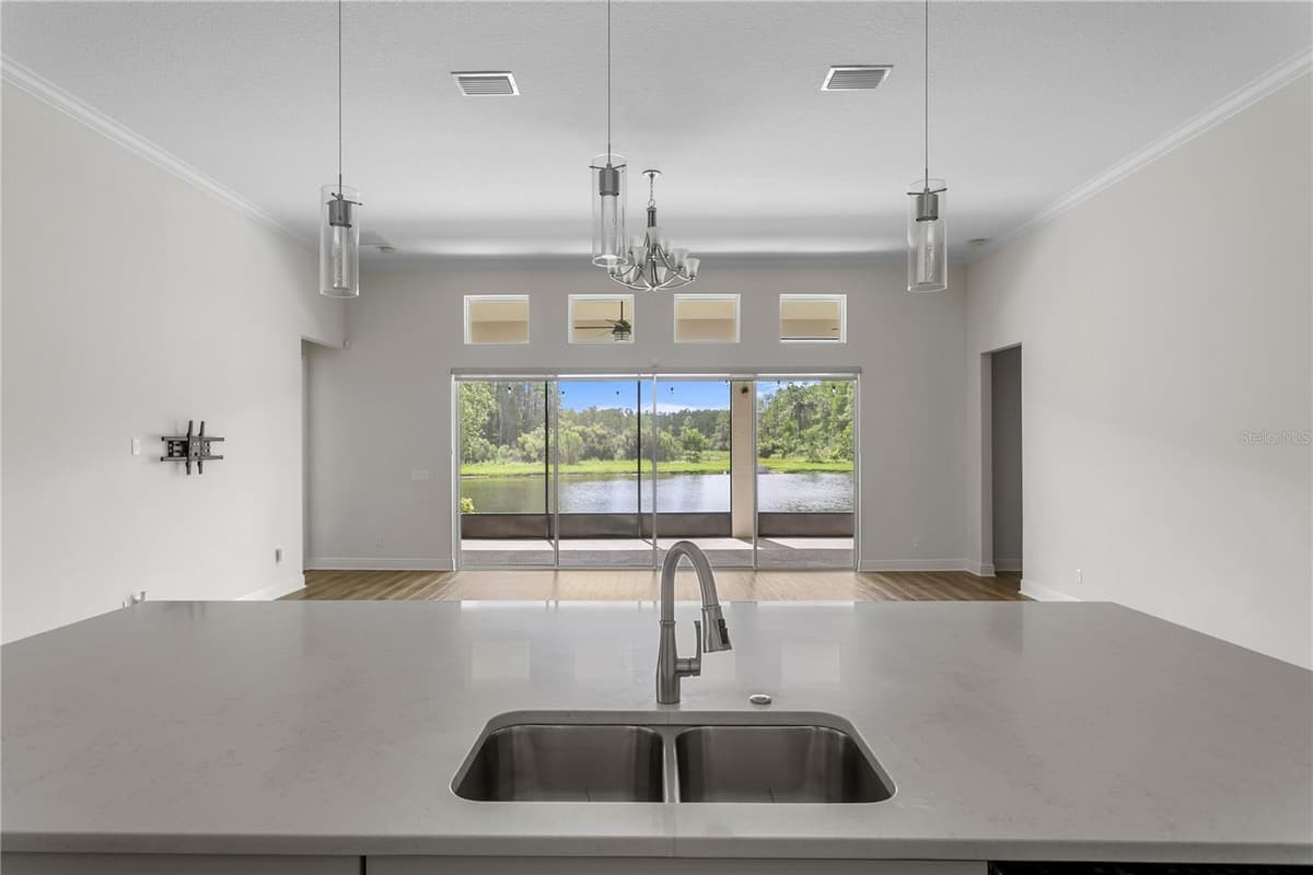 2160 SECRET COVE — photo 9 of 52
