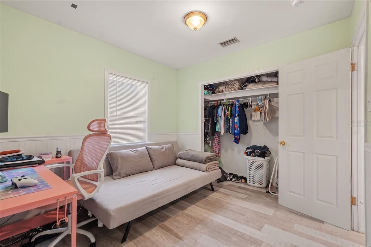 1509 BARR DRIVE — photo 16 of 22