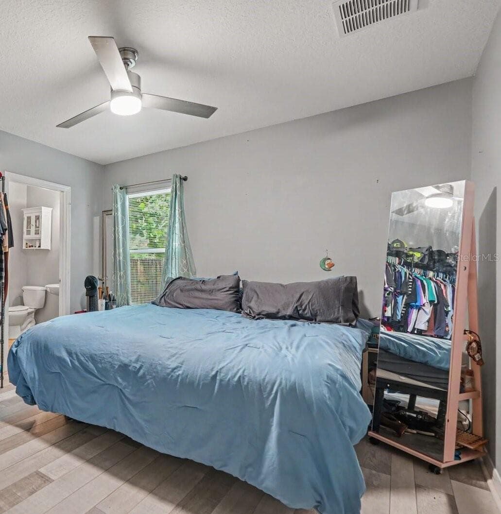 1509 BARR DRIVE — photo 11 of 22
