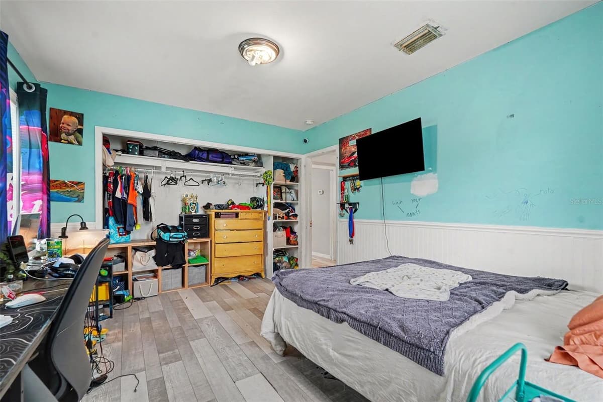 1509 BARR DRIVE — photo 13 of 22