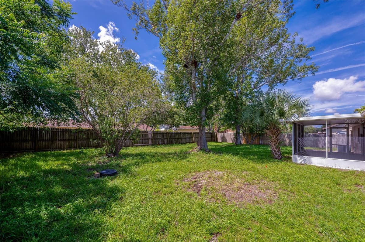 156 SPRINGWOOD DRIVE — photo 36 of 40