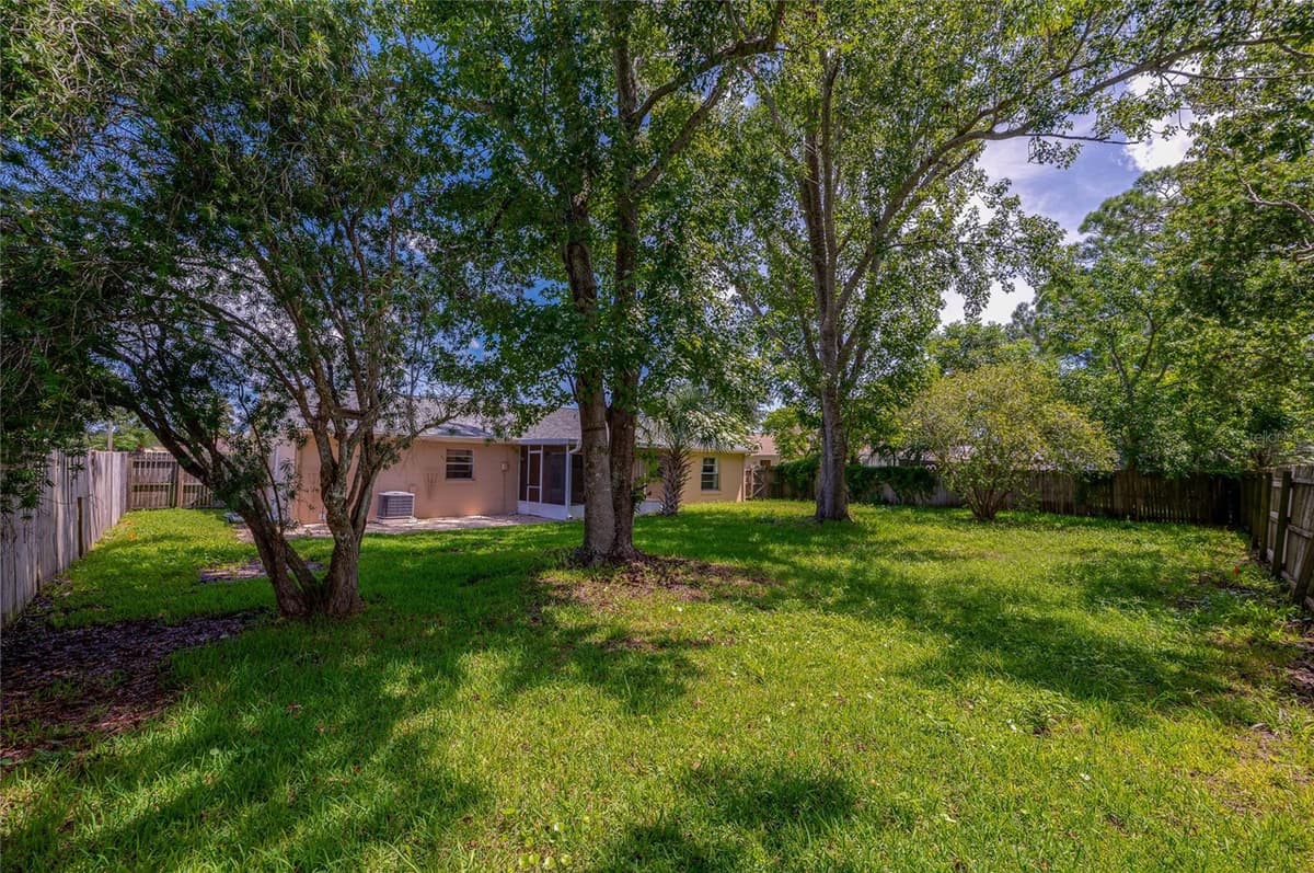 156 SPRINGWOOD DRIVE — photo 35 of 40