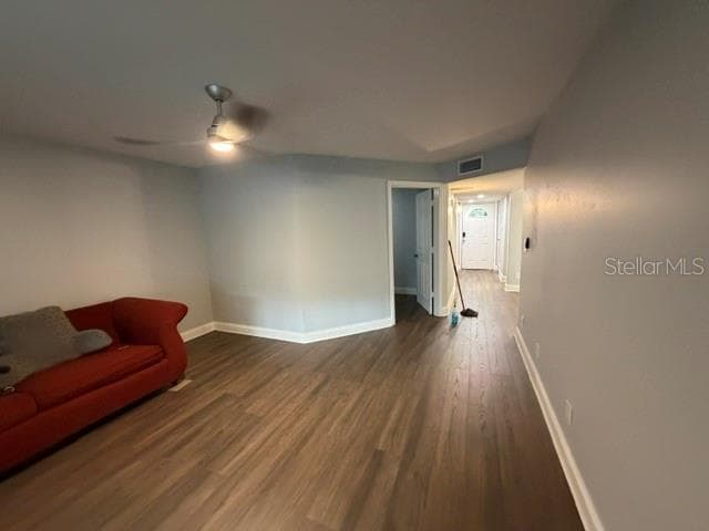7487 CANFORD COURT — photo 10 of 20