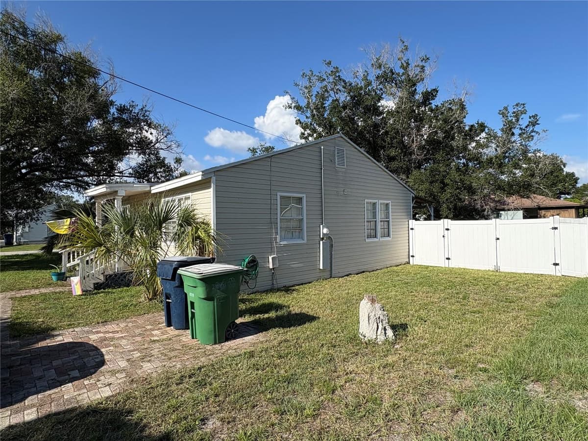 6302 ADELIA AVENUE — photo 29 of 33