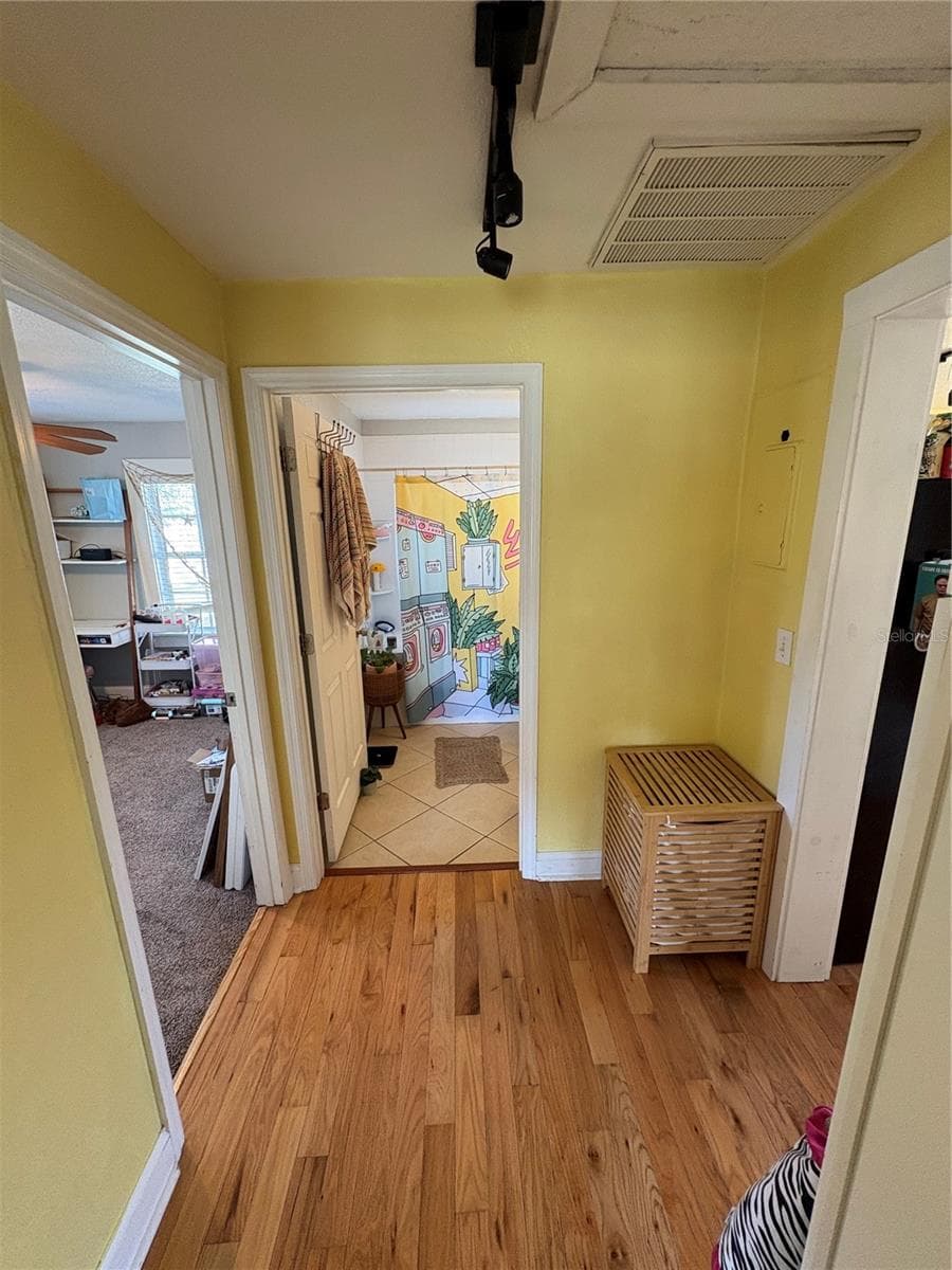 6302 ADELIA AVENUE — photo 14 of 33