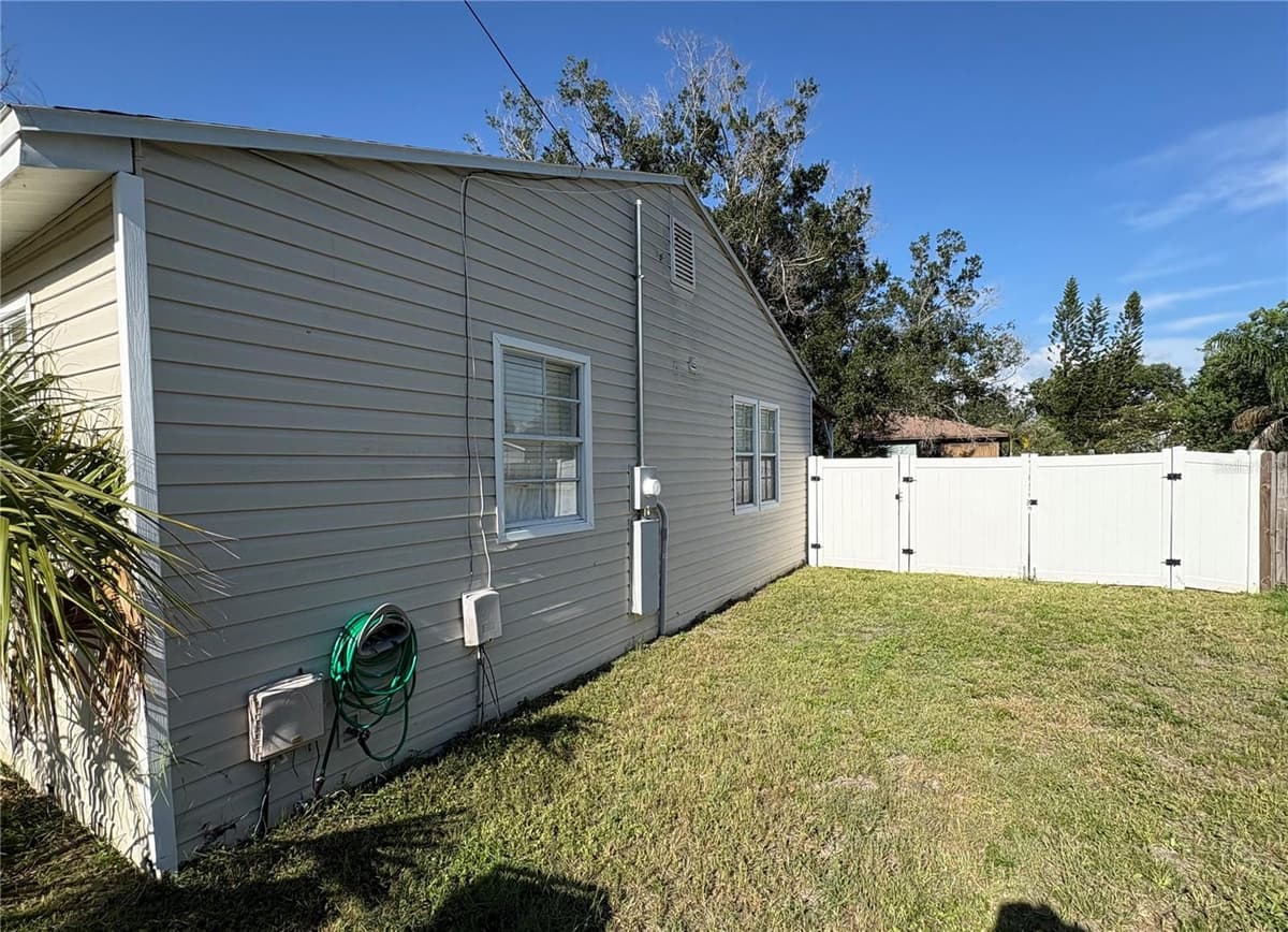 6302 ADELIA AVENUE — photo 28 of 33