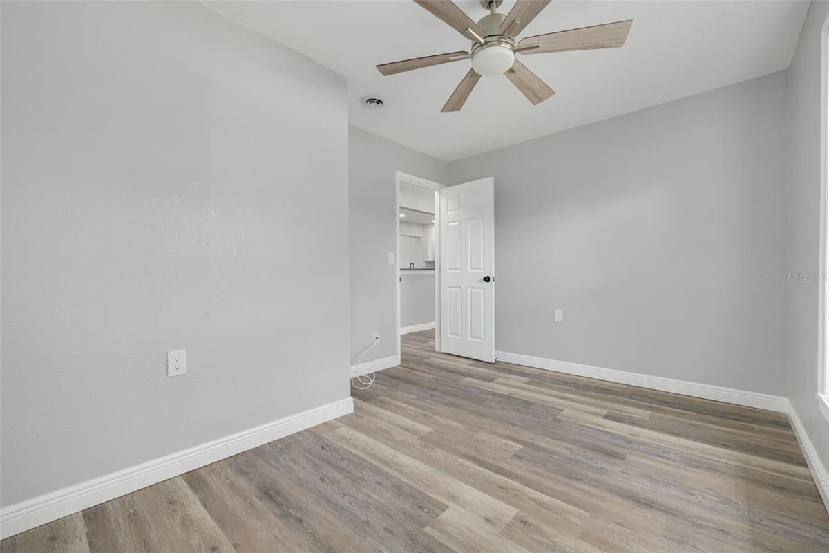 4227 HARRISBURG STREET — photo 19 of 31