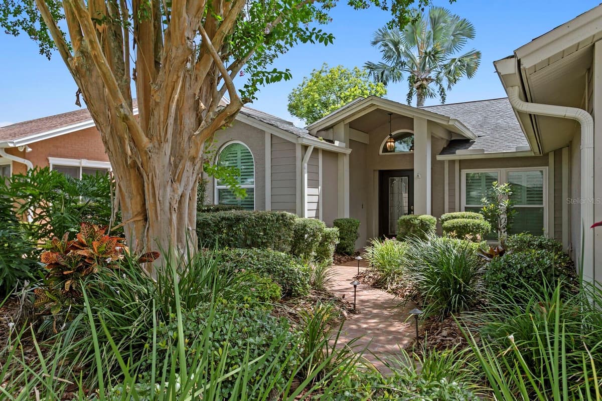 14607 VILLAGE GLEN CIRCLE — photo 3 of 69