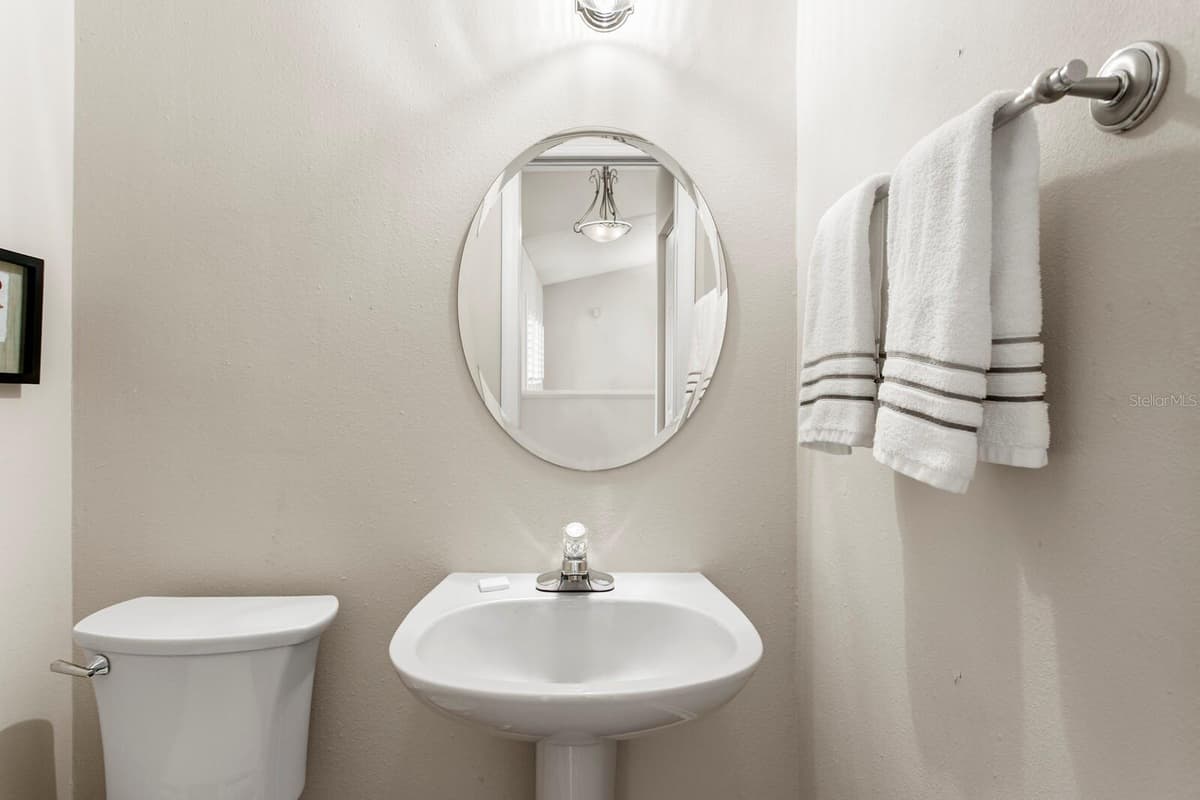 14607 VILLAGE GLEN CIRCLE — photo 33 of 69