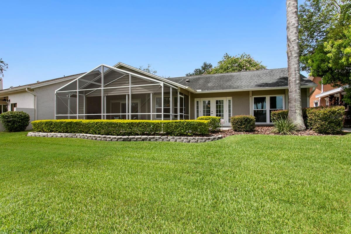 14607 VILLAGE GLEN CIRCLE — photo 39 of 69