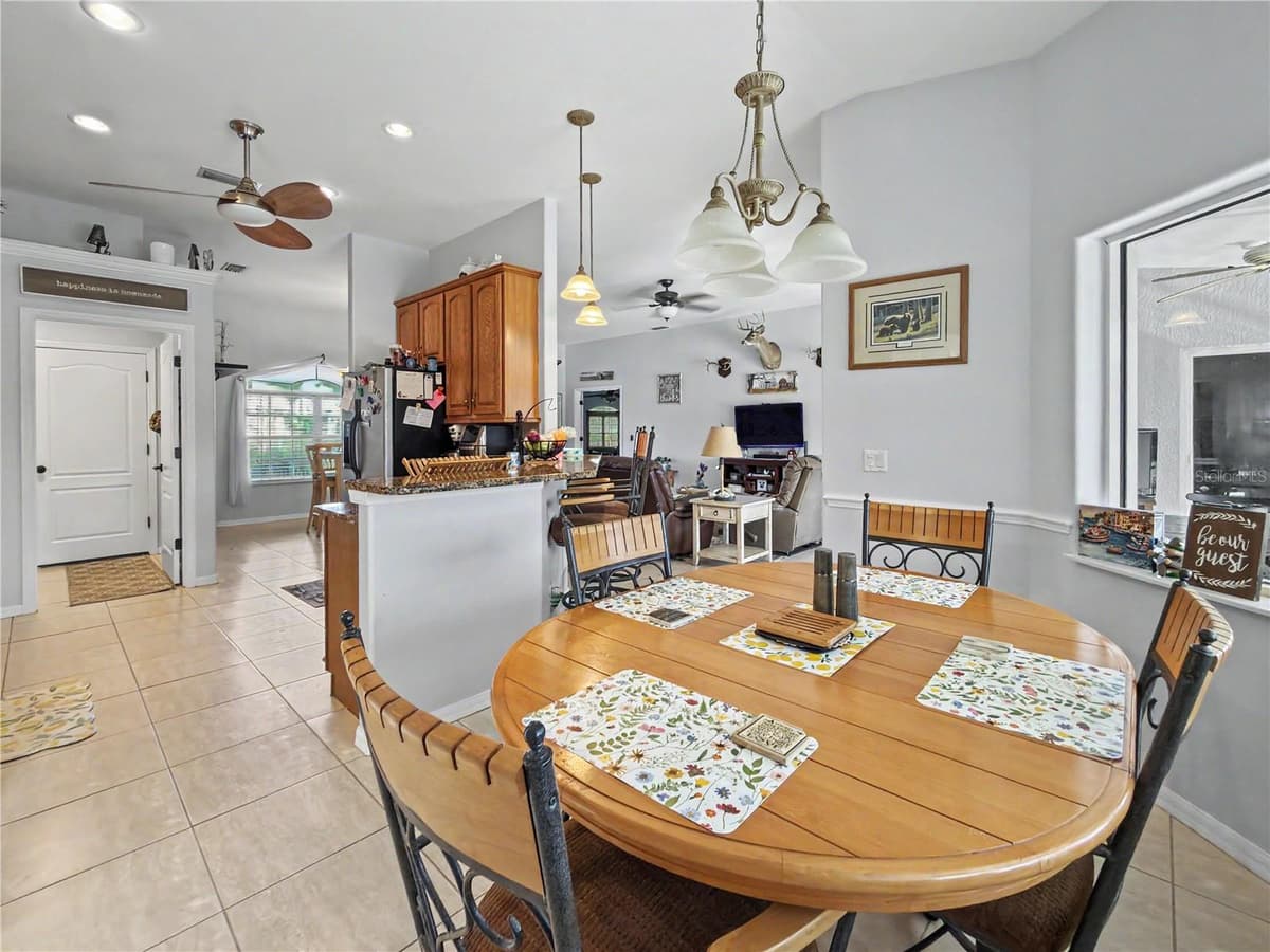 2928 ABBOTSFORD STREET — photo 18 of 29