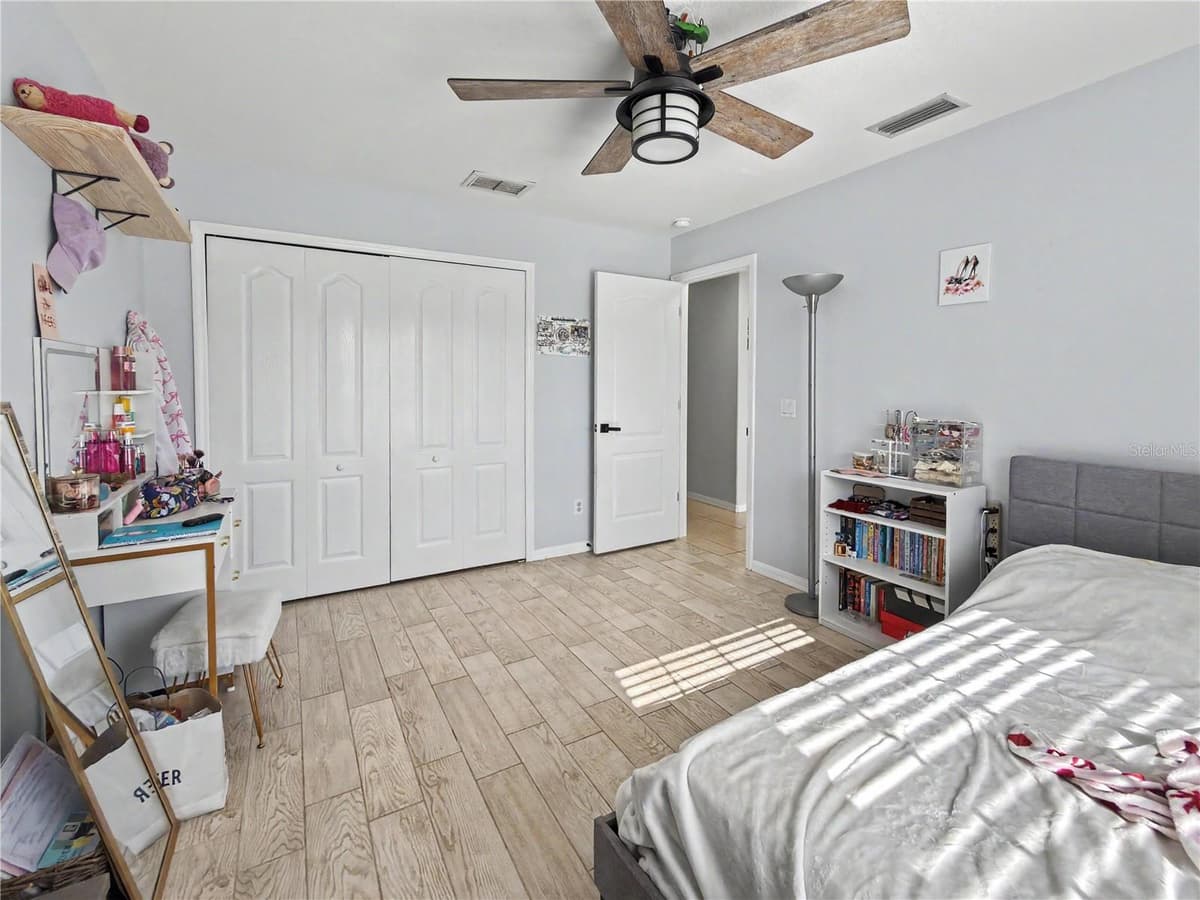 2928 ABBOTSFORD STREET — photo 21 of 29