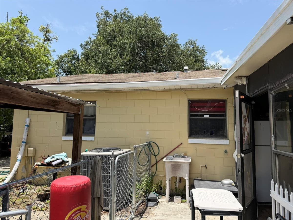 711 EMORY AVENUE — photo 29 of 29