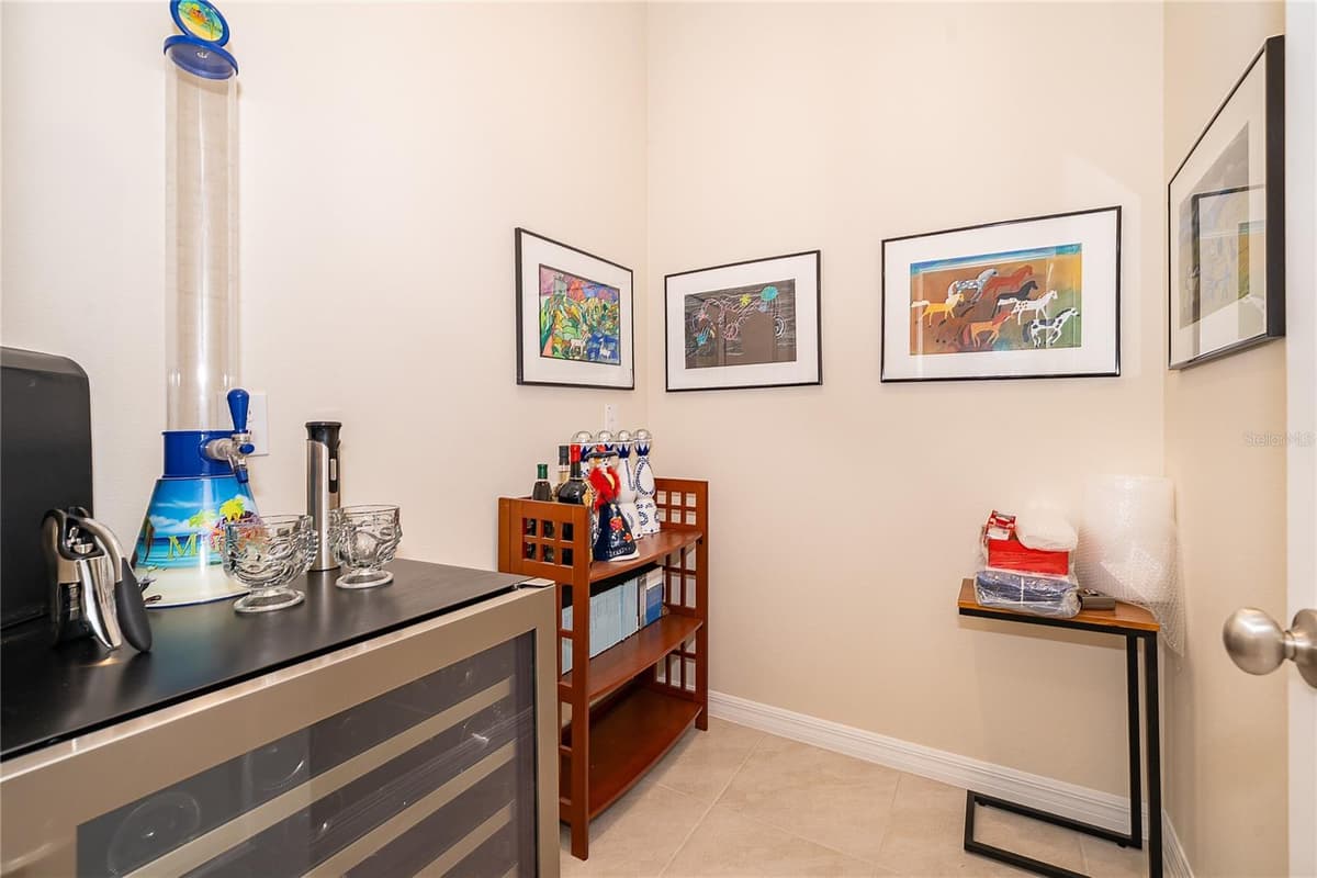 7789 FOUR SEASONS BOULEVARD — photo 15 of 36