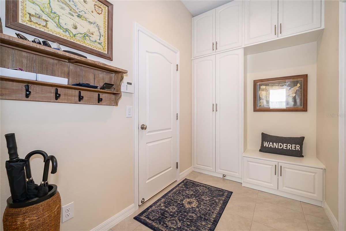 7789 FOUR SEASONS BOULEVARD — photo 13 of 36