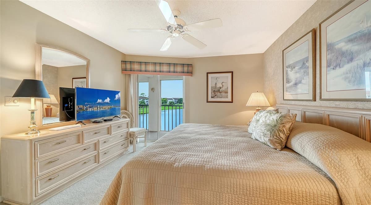 9330 CLUBSIDE CIRCLE — photo 16 of 59