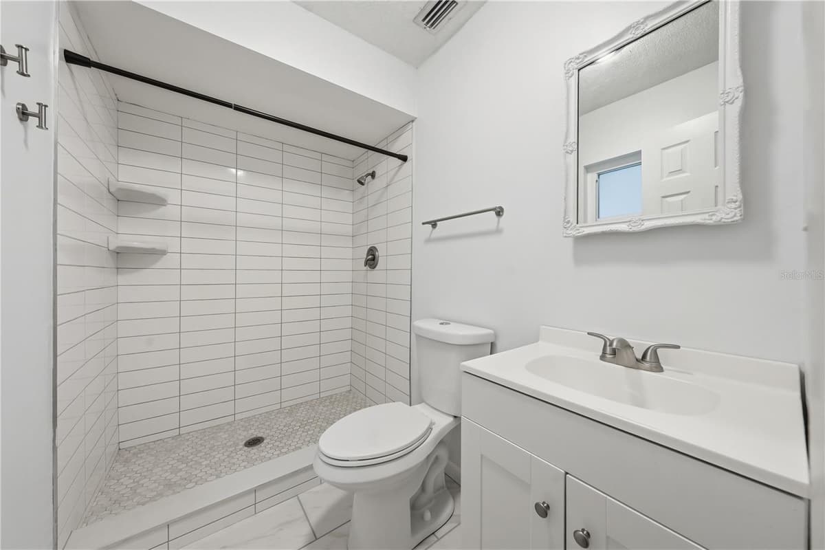 205 PONCE STREET — photo 20 of 35