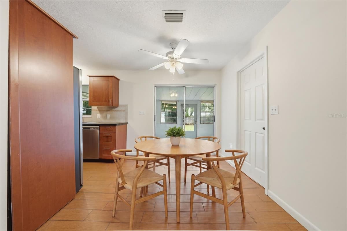 205 PONCE STREET — photo 8 of 35
