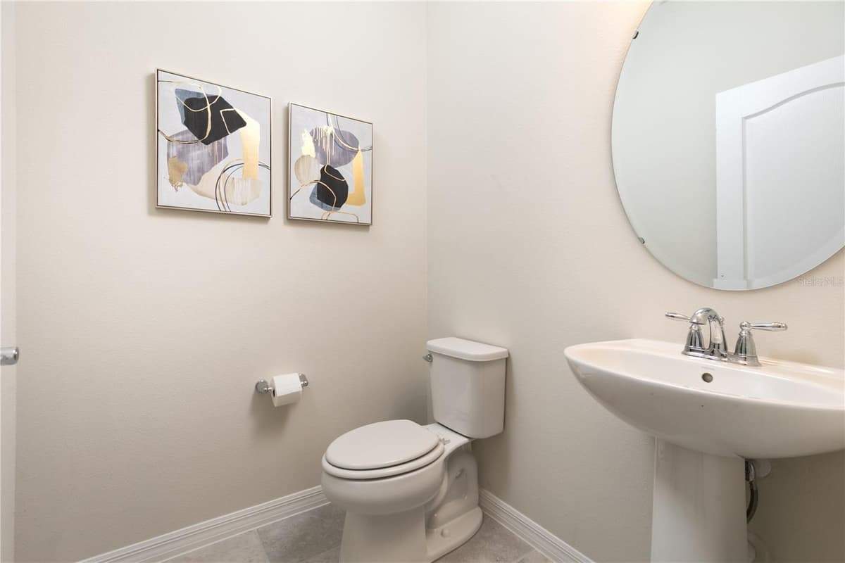 7376 OAKMOSS LOOP — photo 11 of 34