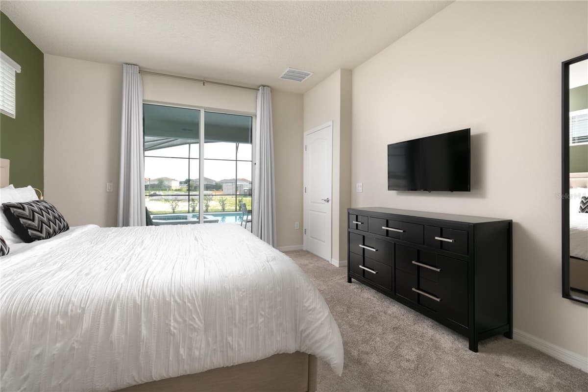 7376 OAKMOSS LOOP — photo 14 of 34