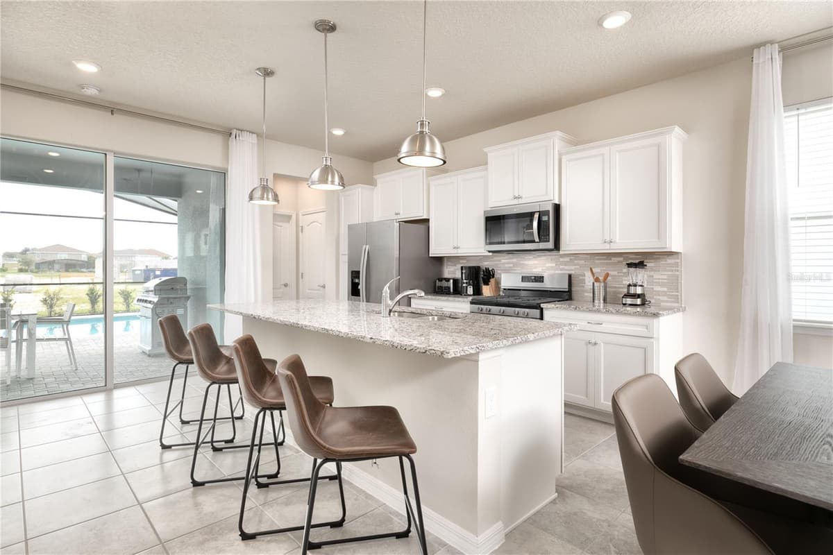 7376 OAKMOSS LOOP — photo 9 of 34