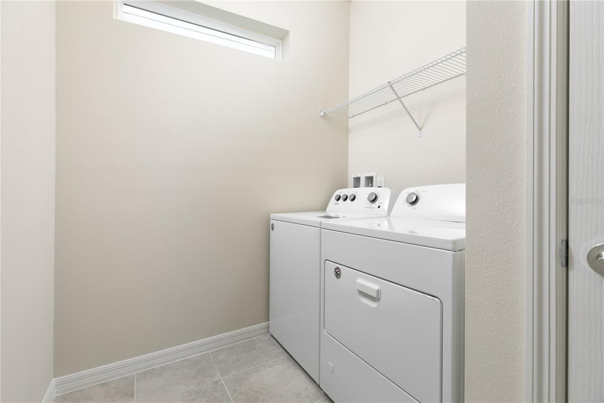 7376 OAKMOSS LOOP — photo 31 of 34