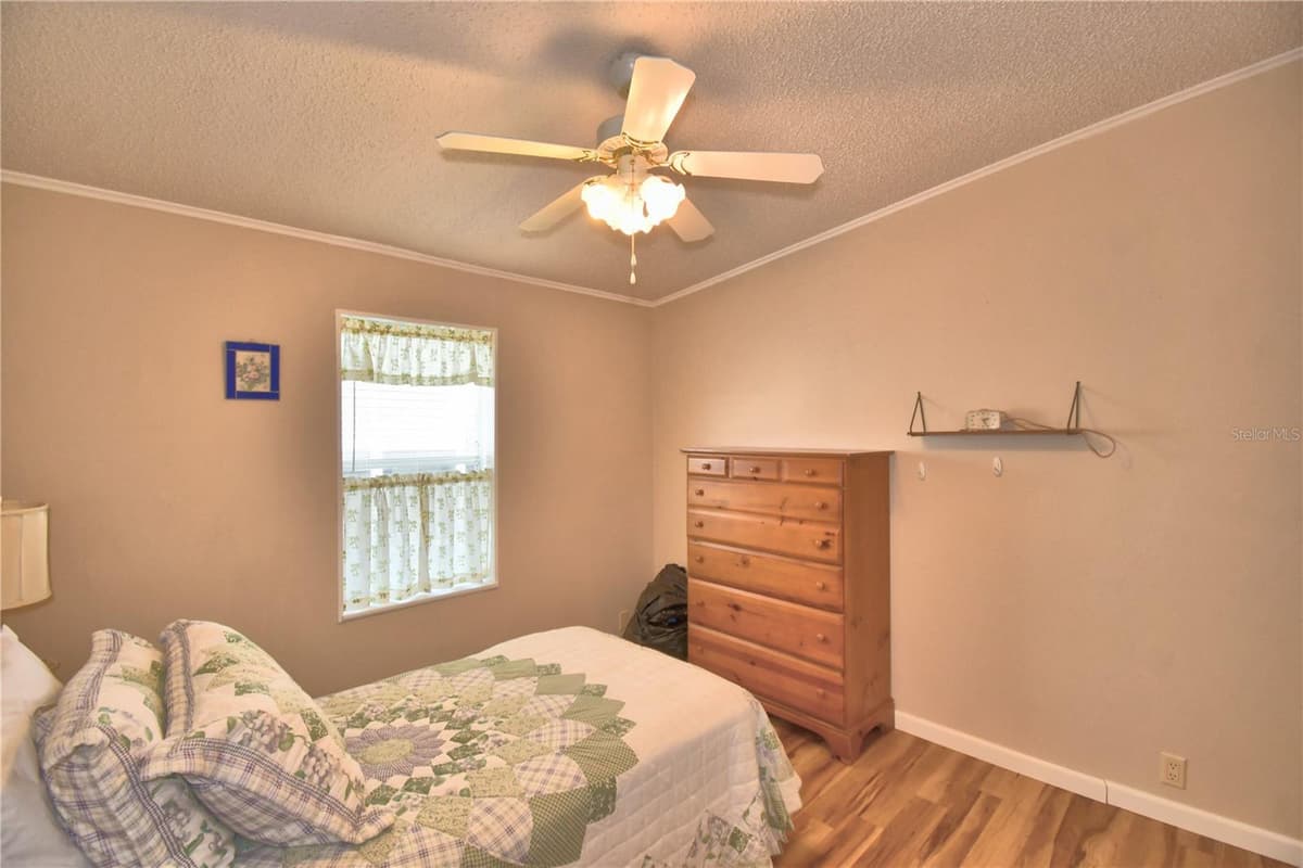 6086 SOUTHERN OAKS DRIVE — photo 15 of 66