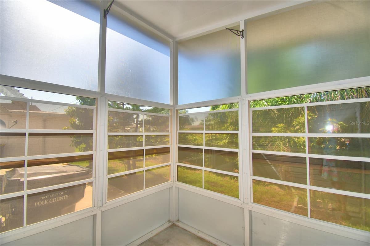6086 SOUTHERN OAKS DRIVE — photo 29 of 66