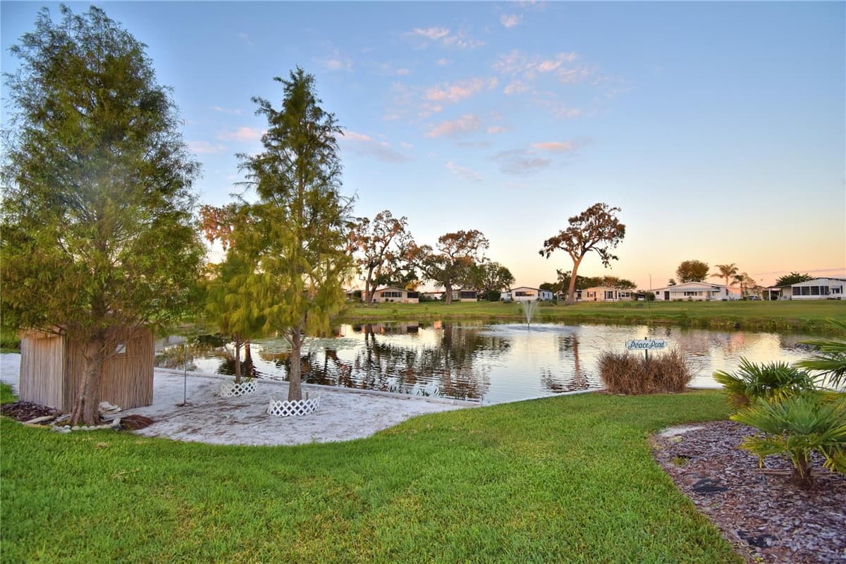 6086 SOUTHERN OAKS DRIVE — photo 30 of 66