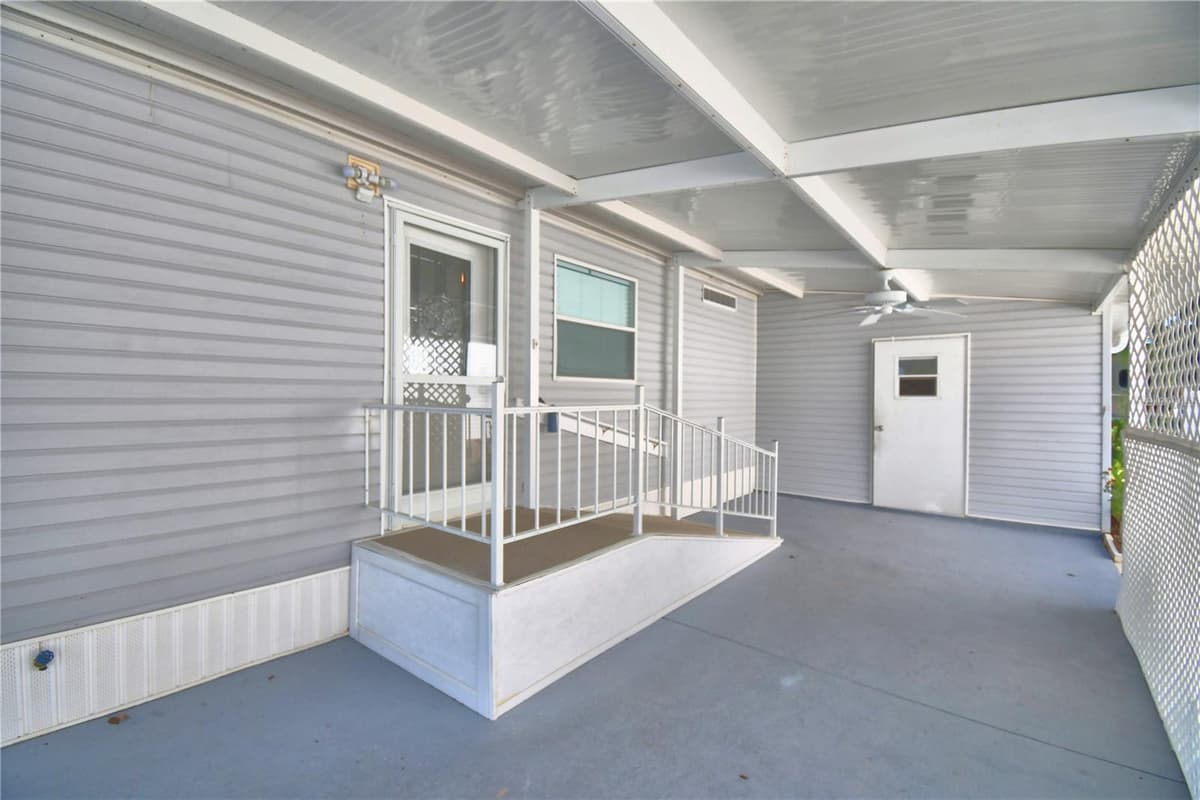 6086 SOUTHERN OAKS DRIVE — photo 42 of 66