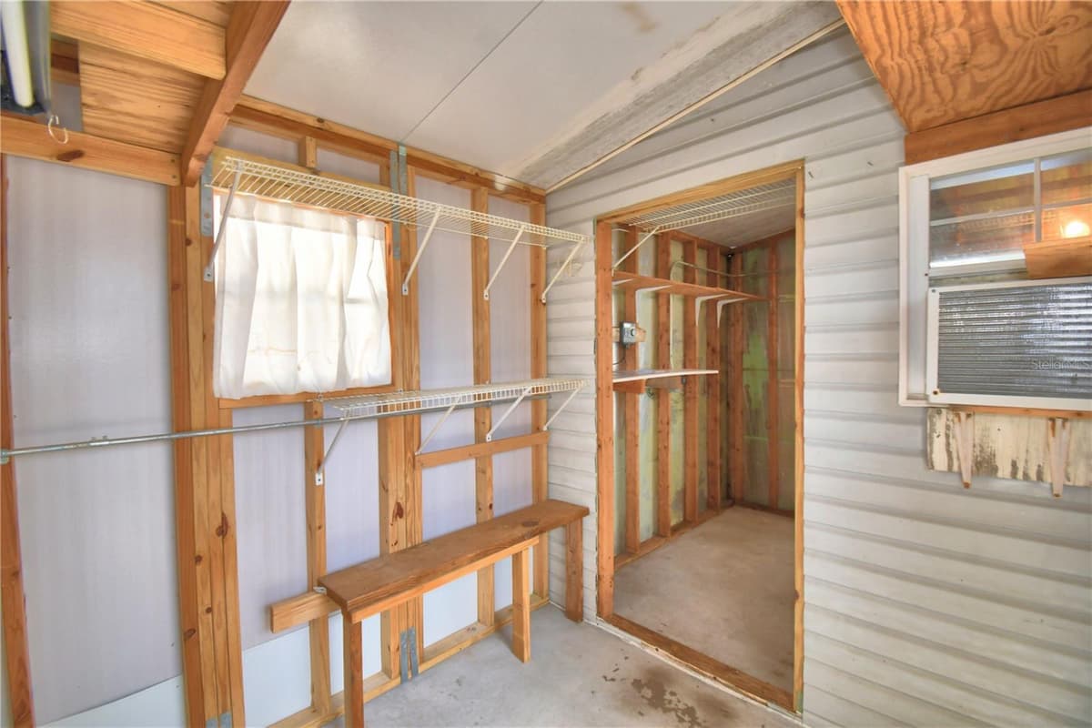 6086 SOUTHERN OAKS DRIVE — photo 27 of 66
